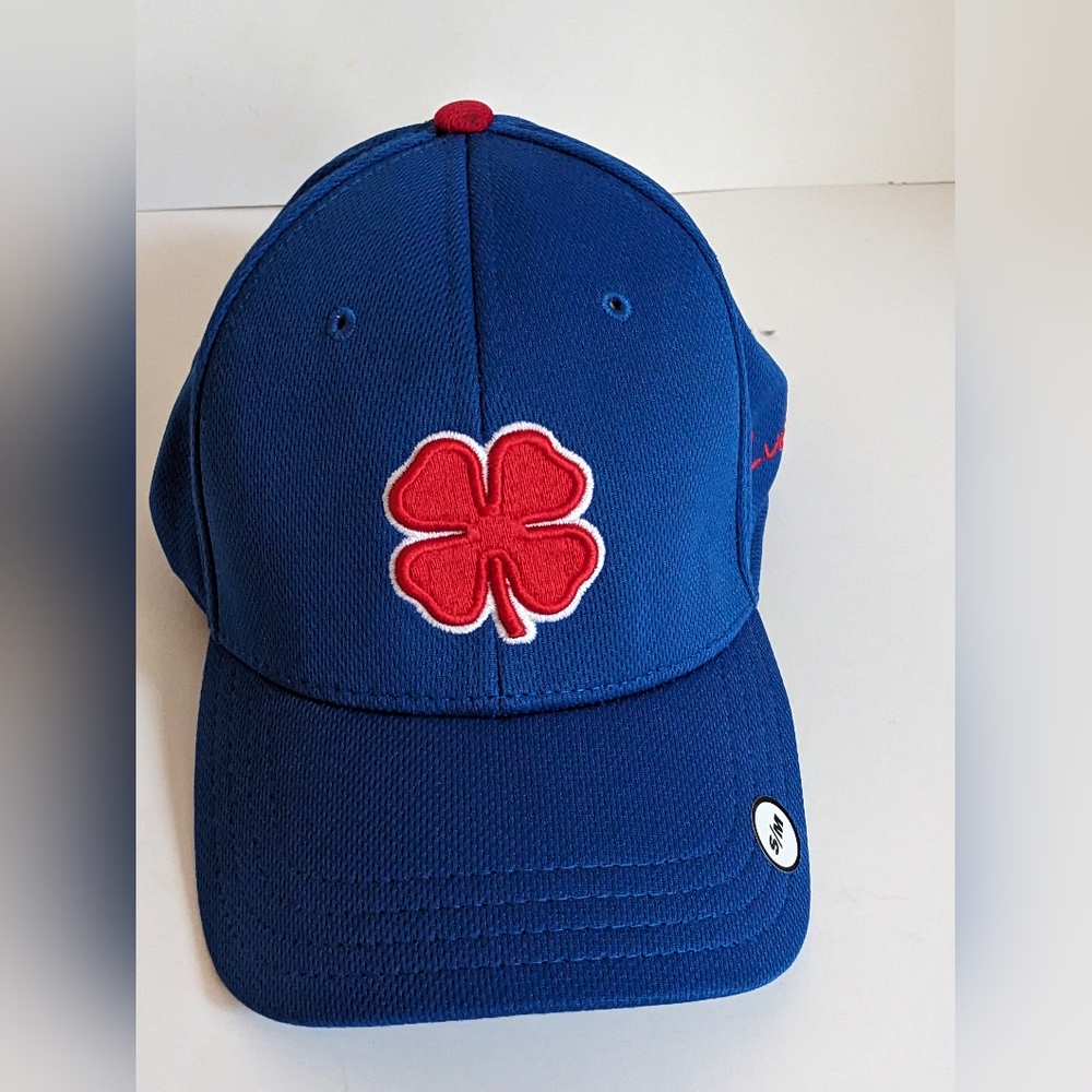 Black clover - Live Lucky 🍀 Blue Baseball Cap with Red Clover
